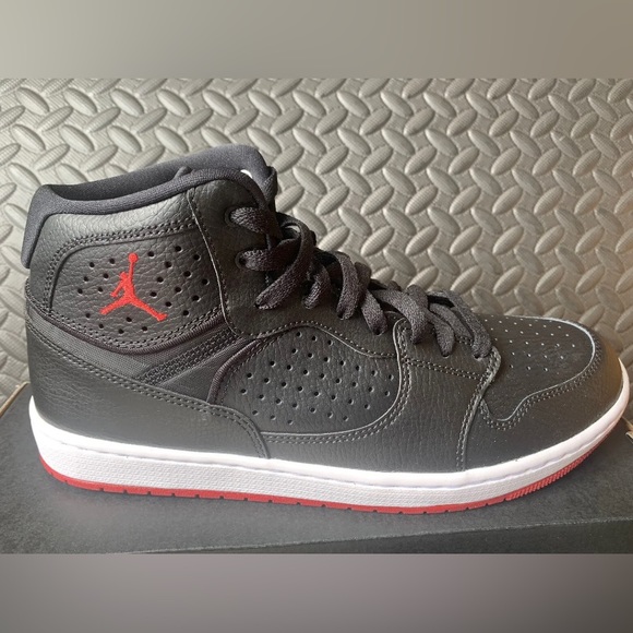 Jordan Access, Men's Size 10, Black / Gym Red-White, AR3762 001 Jumpman. NIB! - Picture 3 of 9